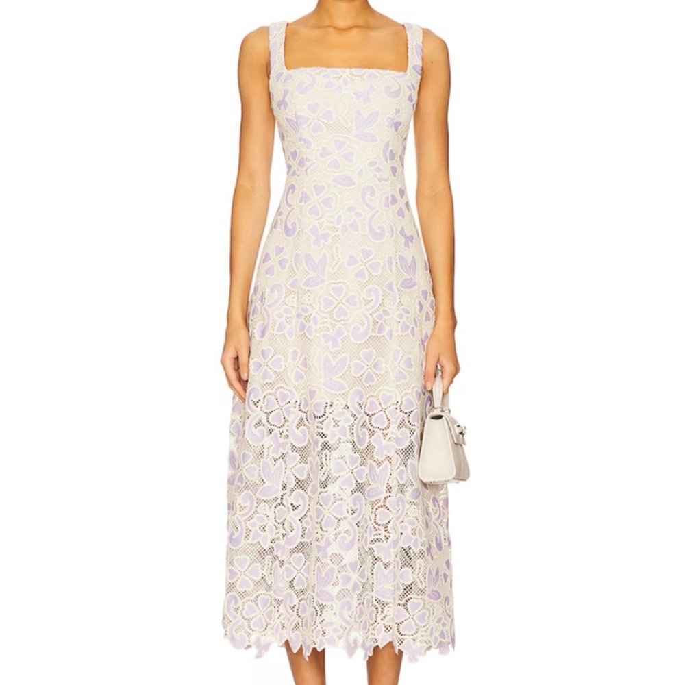 Elliatt Lavender Lace Midi Dress